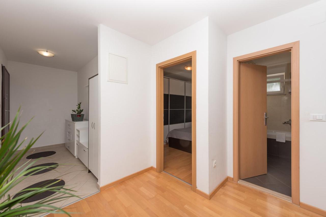 Apartment Sea View In Makarska, Free Parking Exterior photo